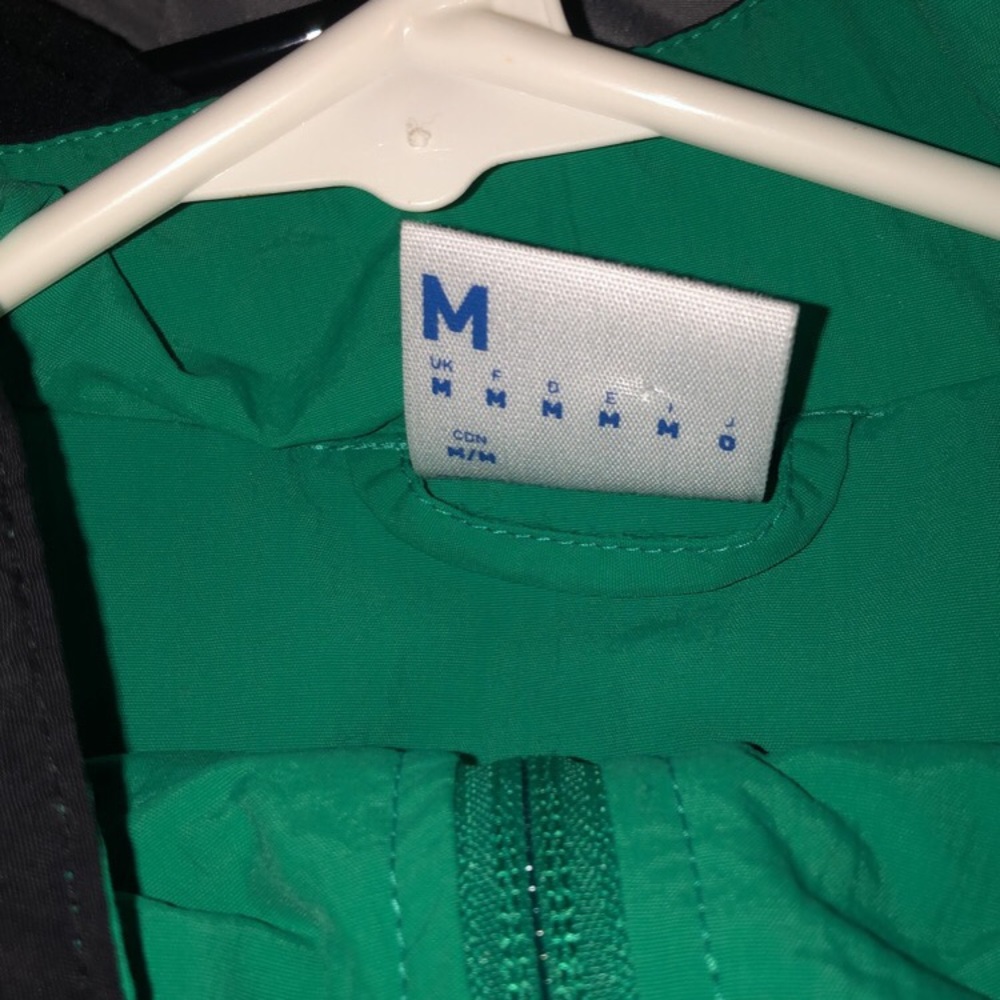 Authentic Reebok Jacket - Picture 2 of 2